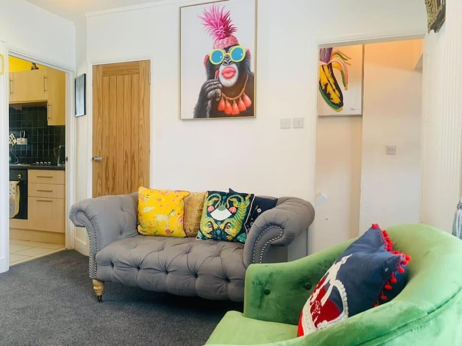 Funky 2 Bedroom Apartment In Town Centre Newport Beach Exterior foto
